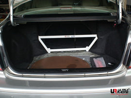 Nissan Cefiro 98-03 A33 UltraRacing 4-punti Posteriore Trunk Brace - em-power.it