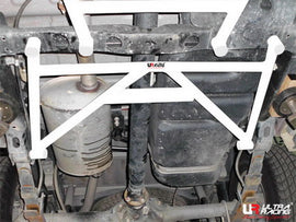 Isuzu D-Max 3.0D 02+ UltraRacing 4-punti Lower Bar Posteriore 1710 - em-power.it