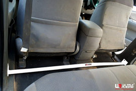 Toyota Hilux Vigo 05+ UltraRacing 2-punti Room Bar 1323 - em-power.it