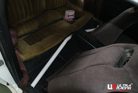 Nissan 280ZX 79-83 UltraRacing 2-punti Room Bar - em-power.it