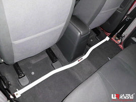 Isuzu D-Max 3.0D 02+ UltraRacing 2-punti Room Bar - em-power.it