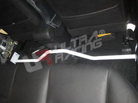 Mitsubishi Lancer 07+ Ultra-R 2-punti Room Bar 820 - em-power.it