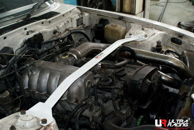 Nissan 280ZX 79-83 UltraRacing 2-punti Anteriore Upper Strutbar - em-power.it