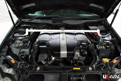 Mercedes CLK 320 C209 02-09 UltraRacing Anteriore Upper Strutbar - em-power.it