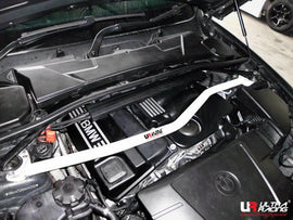 BMW 3-Series E90 05+ 320 UltraRacing Anteriore Upper Strutbar - em-power.it