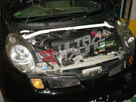 Nissan Micra K12 02-07 UltraRacing Anteriore Upper Strutbar - em-power.it