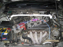 Carica l&#39;immagine nel visualizzatore di Gallery, Honda Accord 90-93 UltraRacing Anteriore Upper Strutbar Inject. - em-power.it