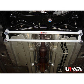 Toyota Prius C 1.5 11+ UltraRacing 4-punti Anteriore Lower Brace - em-power.it