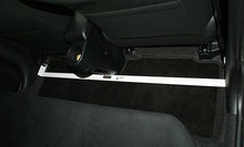 Carica l&#39;immagine nel visualizzatore di Gallery, Toyota Prius C 1.5 11+ UltraRacing 2-punti Room Bar - em-power.it