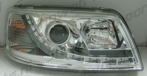 VW T5 03+ Fari Anteriori R8 Style a LED Chrome V2