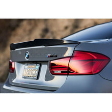 Load image into Gallery viewer, CarbonWorks Spoiler Posteriore Vorsteiner Style in Carbonio BMW Serie 3 F30 F80