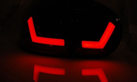 Fanali Posteriori LED BAR Neri per VW GOLF MK5 10.03-09