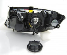 Load image into Gallery viewer, Fari Anteriori ANGEL EYES LED Neri per BMW Serie 3 E90/E91 03.05-11