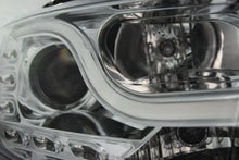 Load image into Gallery viewer, Fari Anteriori TUBE LIGHT DRL CHROME per VW JETTA VI 1.11-18