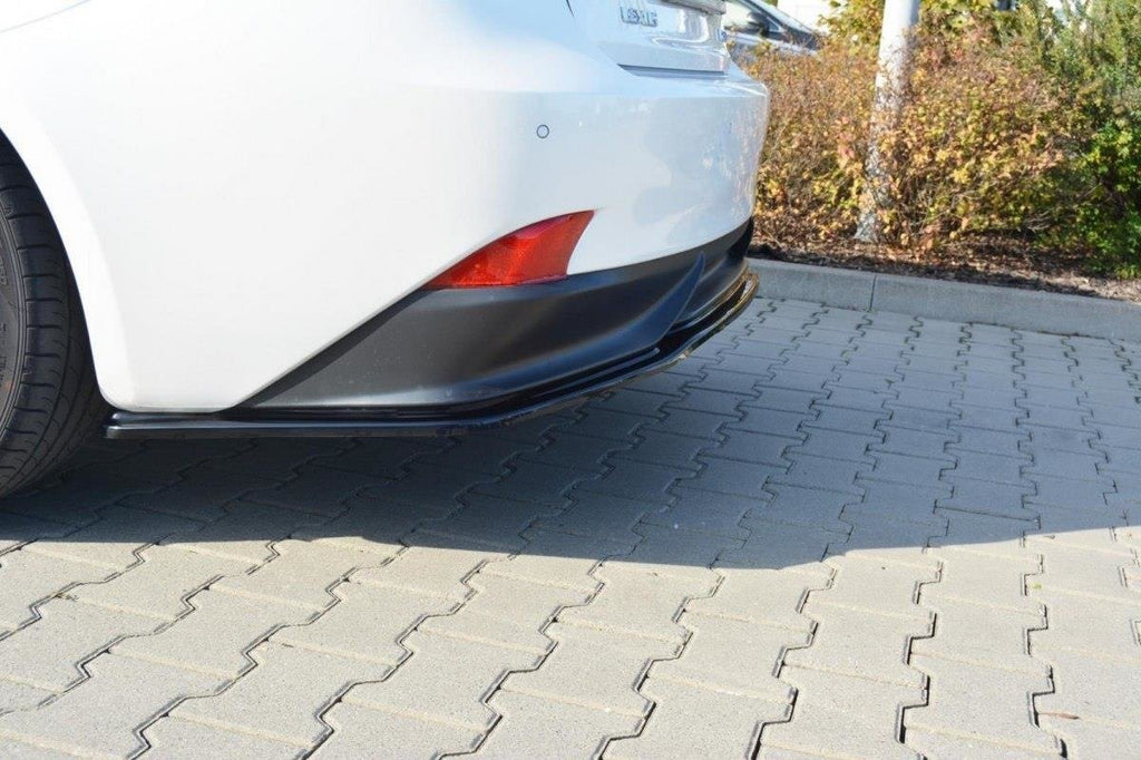 Splitter posteriore centrale Lexus IS Mk3 H (senza barre verticali)