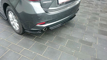 Load image into Gallery viewer, Splitter posteriore centrale Mazda 3 BM (Mk3) Facelift (senza barre verticali)