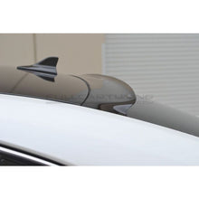 Carica l&#39;immagine nel visualizzatore di Gallery, Frangivento Posteriore Smoke Plastica Lexus IS200D 220 250 IS F