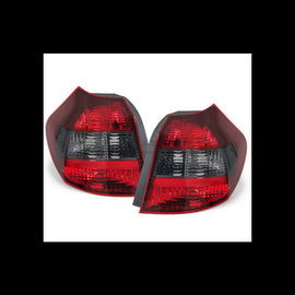 TYC Fanali Posteriori Lente Rossa Lente Smoke BMW Serie 1 E81 E87