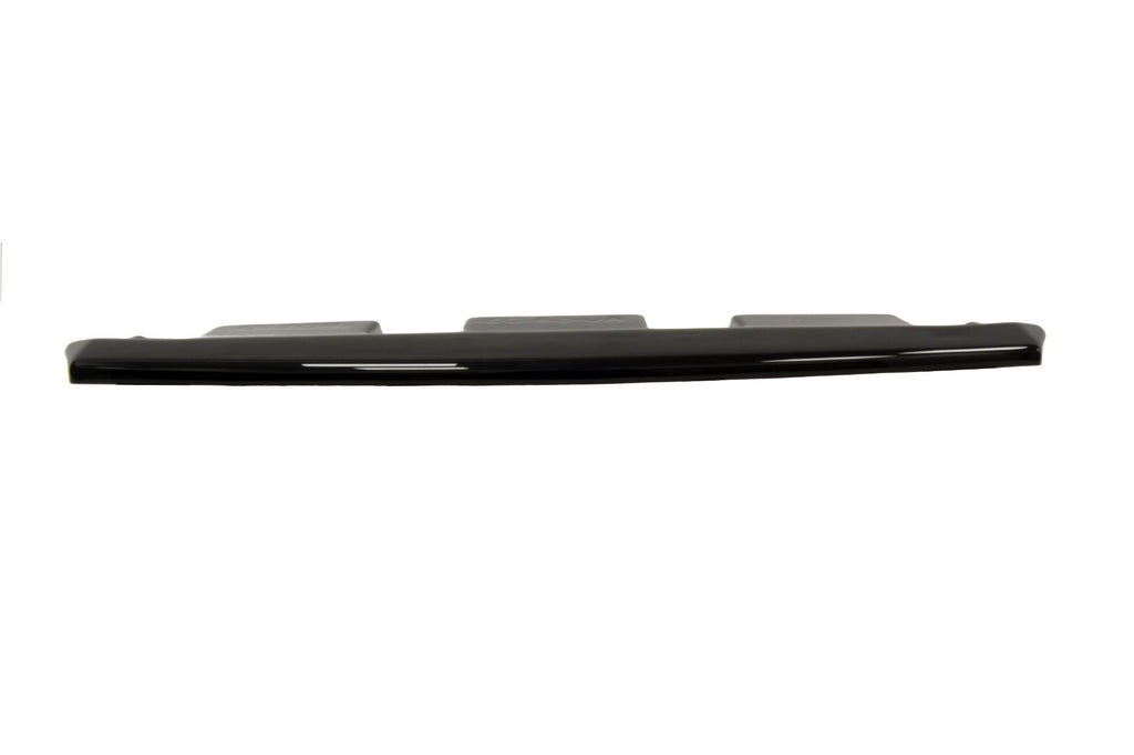 Splitter posteriore centrale AUDI S8 D3 (senza barre verticali)