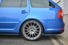 Carica l&#39;immagine nel visualizzatore di Gallery, Splitter Laterali Posteriori Skoda Octavia RS Mk2 / Mk2 FL Sedan / Combi