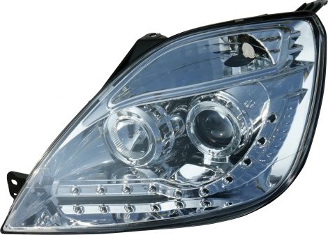 Ford Fiesta MK6 02-09 Fari Anteriori R8 Style a LED Chrome V1