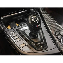 Carica l&#39;immagine nel visualizzatore di Gallery, CarbonWorks Cover Cambio e Plastiche Console Centrale in Carbonio BMW Serie 2 F22 F87,Serie 3 F30 F80,Serie 4 F32 F82 F33 F83