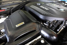 Carica l&#39;immagine nel visualizzatore di Gallery, Armaspeed Kit Aspirazione Aria in CARBONIO BMW SERIE 1 F20 F21 SERIE 3 F30 SERIE 4 F36