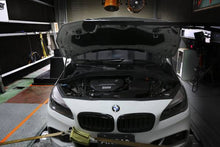 Carica l&#39;immagine nel visualizzatore di Gallery, Armaspeed Kit Aspirazione Aria in CARBONIO BMW SERIE 2 F45