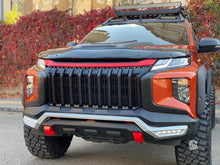 Carica l&#39;immagine nel visualizzatore di Gallery, MITSUBISHI L200 Triton Serie 6 2019+ Protezione del cofano