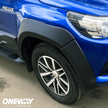 Load image into Gallery viewer, TOYOTA Hilux 2015-2020 Parafanghi