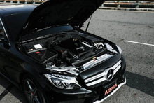 Carica l&#39;immagine nel visualizzatore di Gallery, Armaspeed Kit Aspirazione Aria in CARBONIO MERCEDES CLASSE C W205 CLASSE E W213