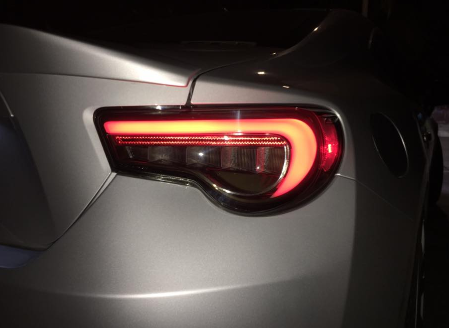 Fari Posteriori VALENTI REVO JEWEL LED TAIL LAMP Freccia sequenziale GT-86/BRZ/FR-S 12+ (Light Smoke Lens / Black Chrome) - em-power.it