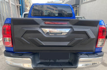 Carica l&#39;immagine nel visualizzatore di Gallery, TOYOTA Hilux 8Th Generation 2015-2020 Full Tailgate Cover