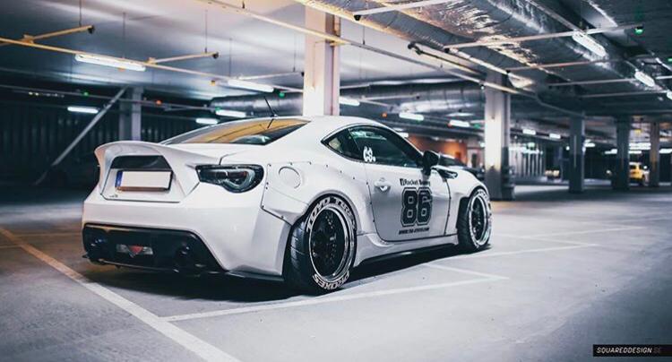 Spoiler Posteriore WHALETAIL per Toyota GT86 e Subaru BRZ MY12+ - em-power.it