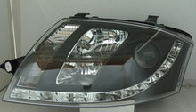 Carica l&#39;immagine nel visualizzatore di Gallery, Audi TT 8N 99-05 Fari Anteriori R8 Style a LED Neri V1