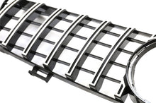 Carica l&#39;immagine nel visualizzatore di Gallery, Griglia Anteriore Mercedes CLS W219 (2005-2008) GT-R Panamericana Design Chrome