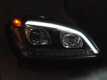 Carica l&#39;immagine nel visualizzatore di Gallery, Fari Anteriori Tube Light Mercedes M-Class W164 (2005-2008) Nero con Freccia Sequenziales