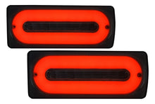 Carica l&#39;immagine nel visualizzatore di Gallery, Fanali Posteriori LED Light Bar Mercedes Classe G W463 (1989-2015) Smoke Luce di svolta sequenziale dinamica