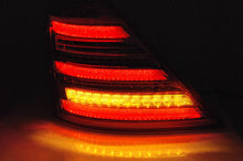 Carica l&#39;immagine nel visualizzatore di Gallery, Fanali Posteriori LED Mercedes Classe S W221 (2005-2009) Red Clear con Dynamic Sequential Turning Signal