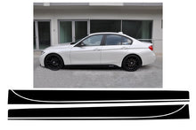 Carica l&#39;immagine nel visualizzatore di Gallery, Adesivi laterali in vinile Nero Opaco BMW Serie 3 F30 F31 (2011 +) M-Performance Design
