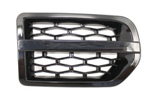 Carica l&#39;immagine nel visualizzatore di Gallery, Side Vent Land Range Rover Discovery III L319 (2006-2009) Hawke Autobiography Design nero