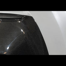 Carica l&#39;immagine nel visualizzatore di Gallery, Cofano in Vetroresina BMW Serie 3 F30 / F31 / F32 / F33 / F36 C/Prese Carbonio