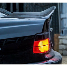 Carica l&#39;immagine nel visualizzatore di Gallery, BMW Serie 3 E36 Spoiler Ducktail CSL