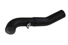 Carica l&#39;immagine nel visualizzatore di Gallery, Charge Pipe - Audi A4 / A5 B9 2.0T FWD Quattro