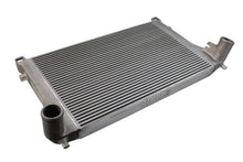 Carica l&#39;immagine nel visualizzatore di Gallery, Intercooler - VW Golf MK7 GTI R Audi A3 S3 630x435x50 inlet 2,5&quot;