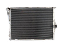 Carica l&#39;immagine nel visualizzatore di Gallery, Radiatore Acqua Sportivo - BMW Serie 3 E92 M3 V8