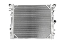 Load image into Gallery viewer, Radiatore Acqua Sportivo - Jeep Wrangler 3.8 3.6 2007-2017