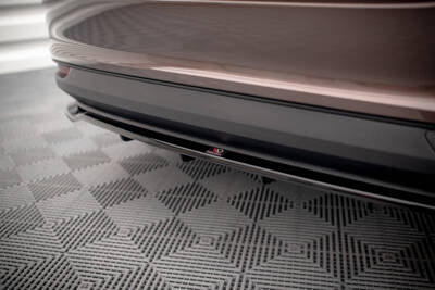 Splitter posteriore centrale (con barre verticali) Fiat Tipo S Sedan Mk1