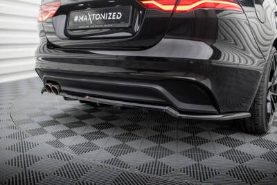 Splitter posteriore centrale (con barre verticali) Jaguar XE X760 Facelift