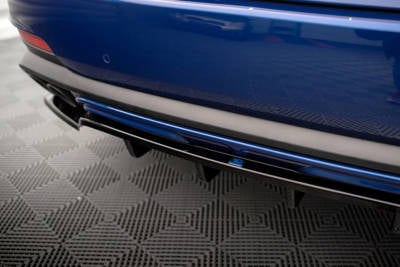 Splitter posteriore centrale (con barre verticali) Maserati Levante GTS Mk1